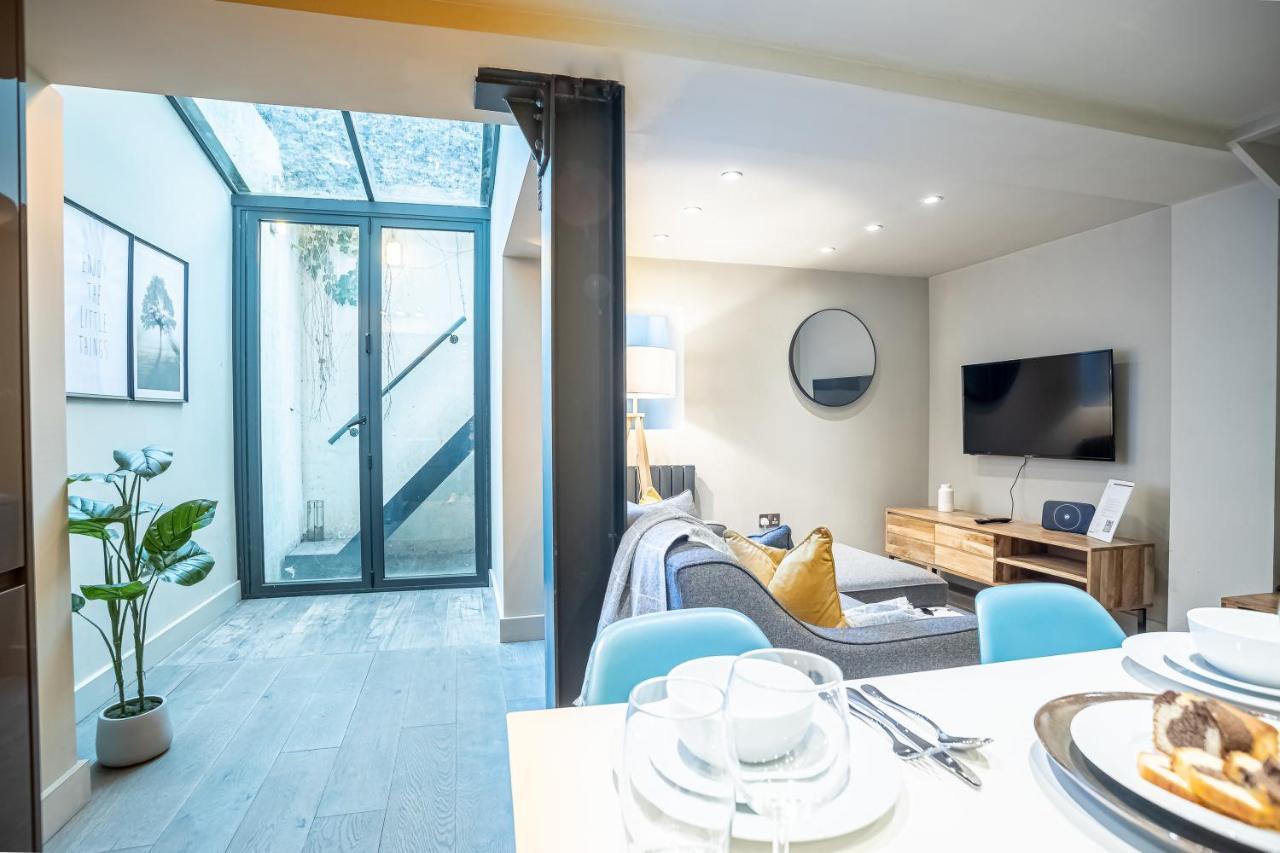Modern Two Bedroom Apartment In Fulham By Sojo Stay Londres Exterior foto